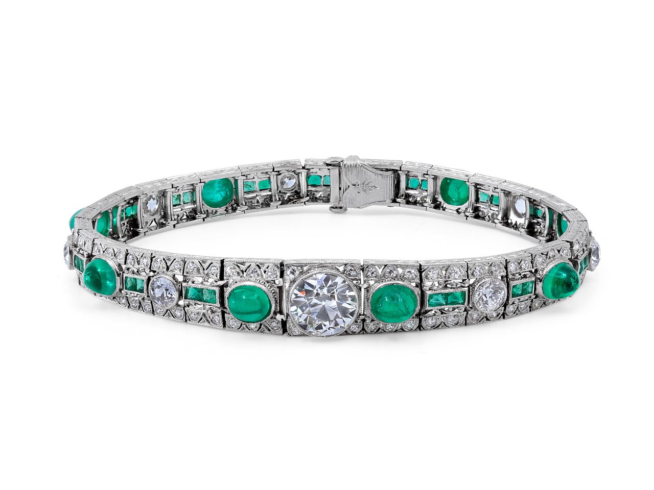 Beautiful cabochon cut emerald bracelet designed to stand out from the  rest. Diamond detailing aroun… | Bridal diamond jewellery, Emerald bracelet,  Bracelet designs